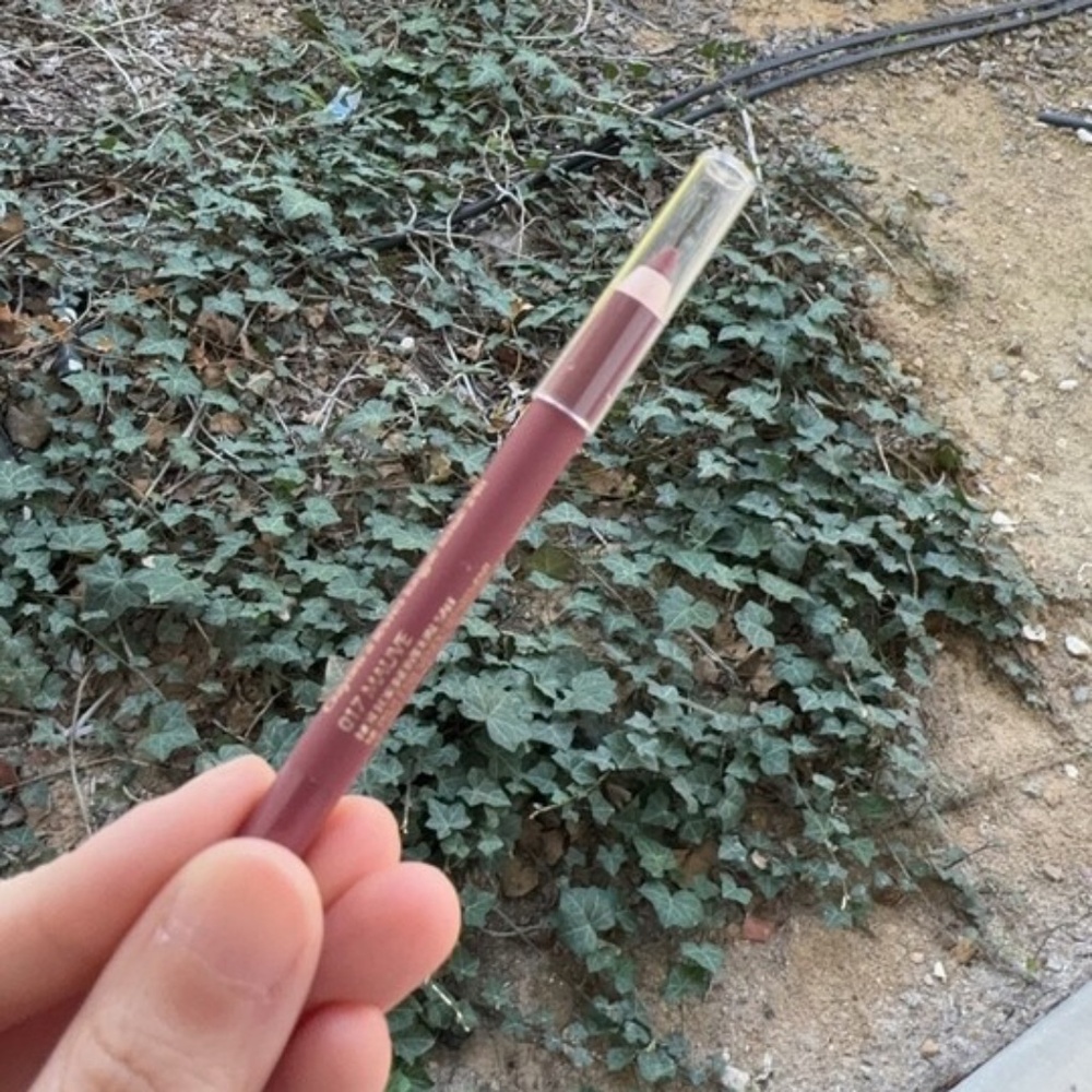 Estee Lauder Double Wear 24H Stay in Place Lip Liner 017 MAUVE - Size .028oz